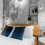 Easylife - - Mora 2 - Navigli מילאנו